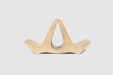 Load image into Gallery viewer, Isokon Gull side profile