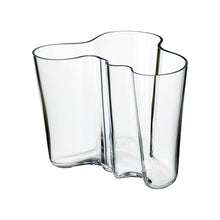 Load image into Gallery viewer, Alvar Aalto vase 160 mm clear

